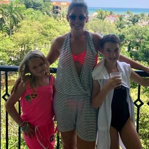 Meet your Posher, Melanie